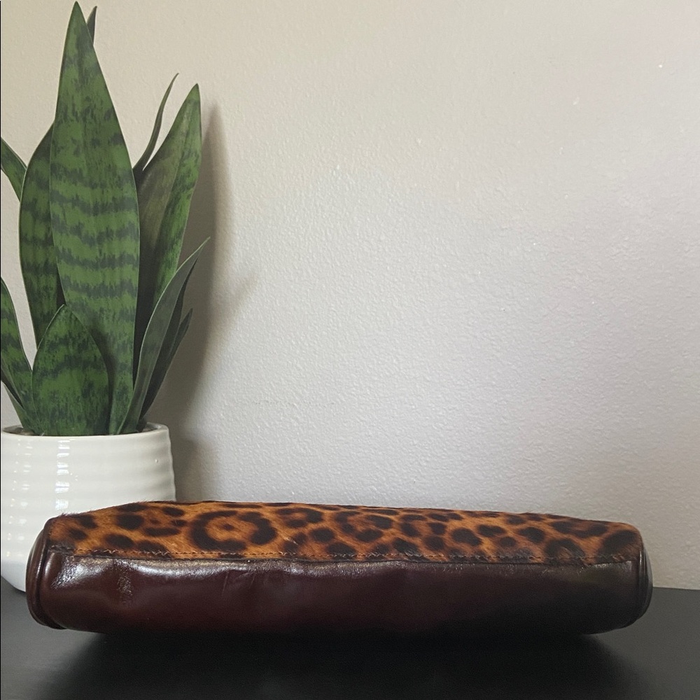 Patricia Nash Leopard Print Frame Clutch - Brown with Gold-tone Trim - Picture 6 of 16